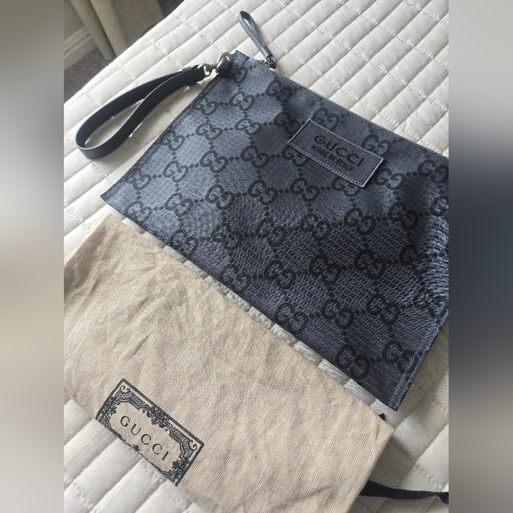 Gucci NWOT GG Monogram Ripstop Pouch Wristlet – Black Gray - Picture 3 of 15